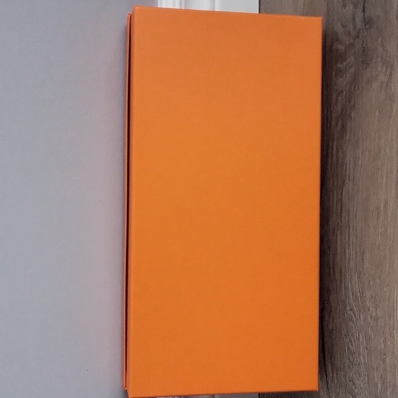 Hermès Orange Gift Box - Picture 6 of 6